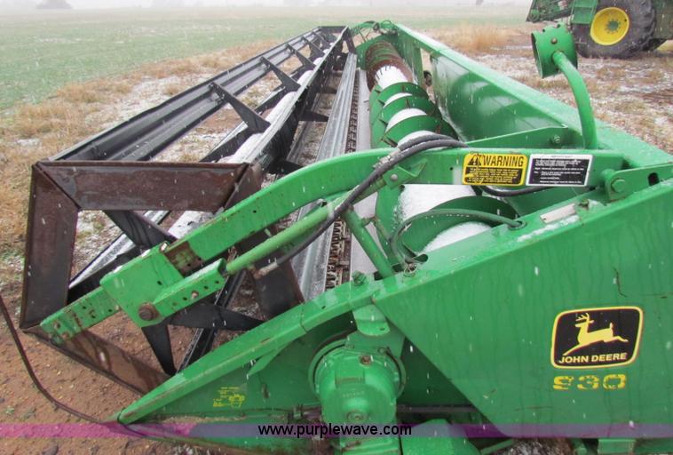 image for item I9509 John Deere 930 platform header
