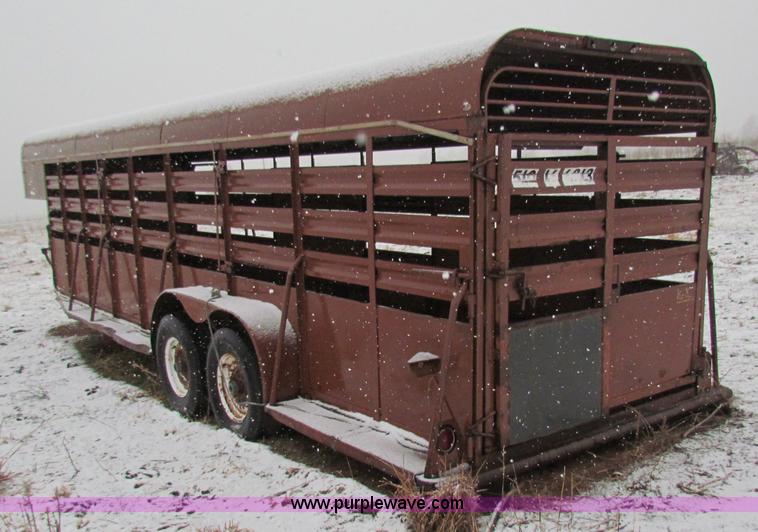 image for item I9510 1977 Hale stock trailer