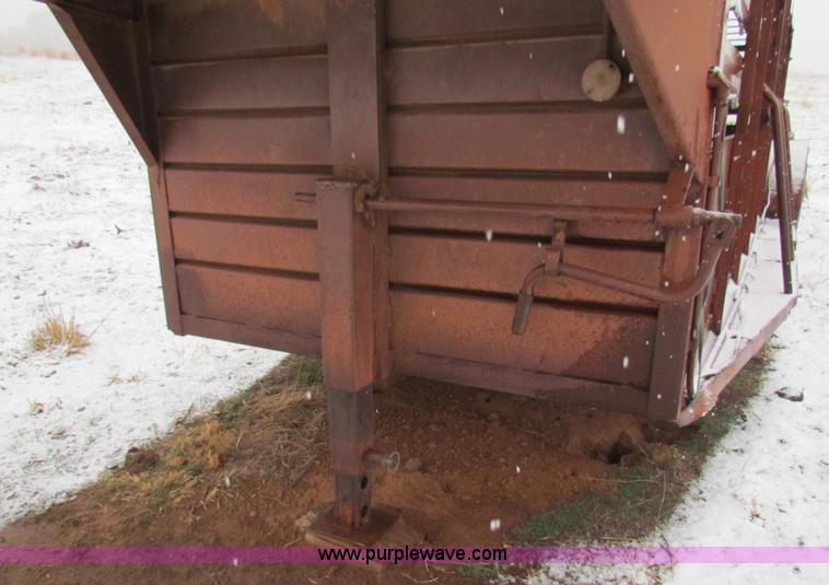 image for item I9510 1977 Hale stock trailer