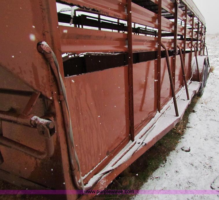 image for item I9510 1977 Hale stock trailer