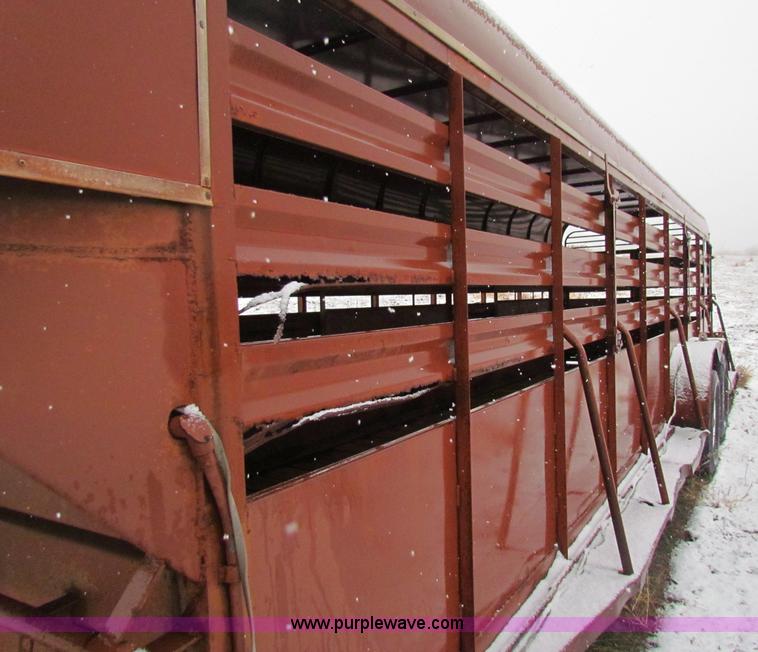 image for item I9510 1977 Hale stock trailer