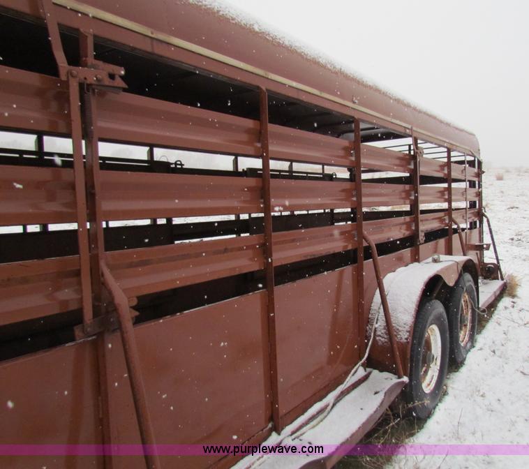 image for item I9510 1977 Hale stock trailer