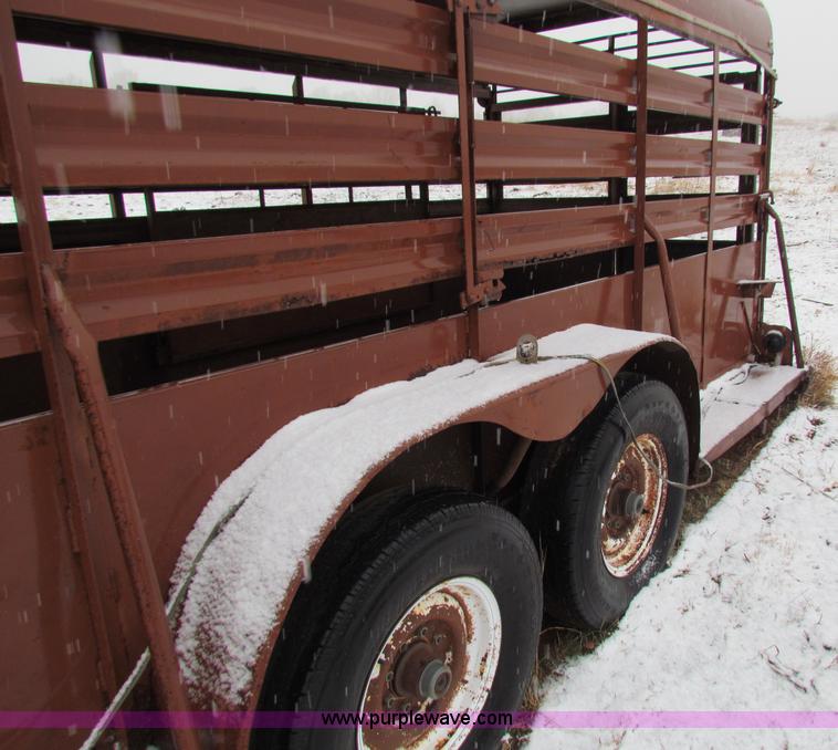 image for item I9510 1977 Hale stock trailer