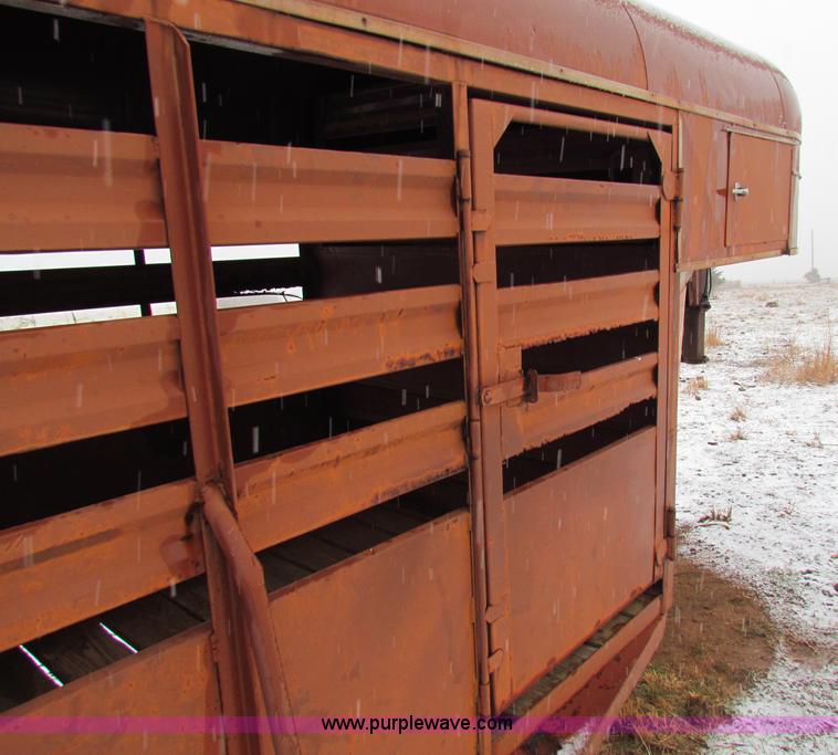 image for item I9510 1977 Hale stock trailer