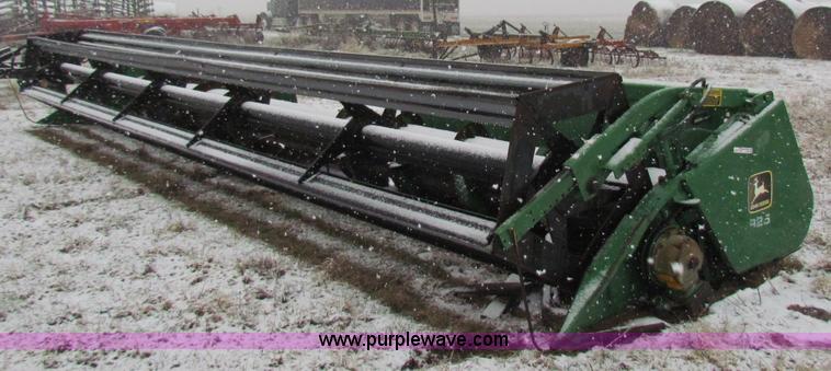 image for item I9512 John Deere 925 platform header