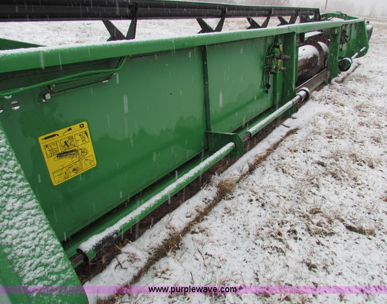 image for item I9512 John Deere 925 platform header
