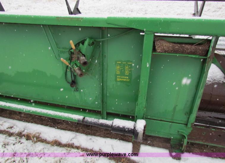 image for item I9512 John Deere 925 platform header