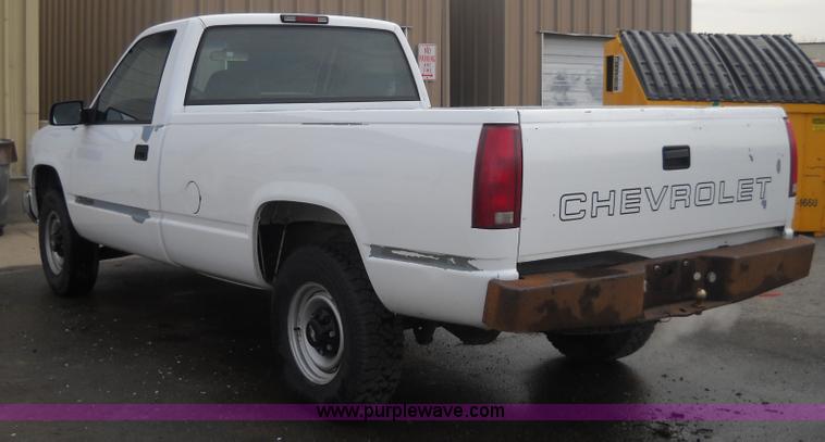 image for item A1842 1999 Chevrolet C2500 pickup truck