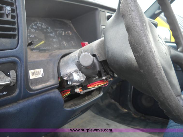 image for item A1842 1999 Chevrolet C2500 pickup truck