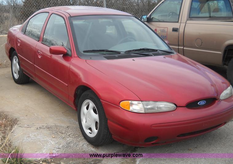 image for item A1844 1996 Ford Contour GL