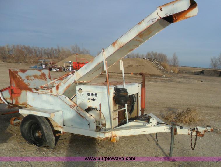 image for item A1967 Trailer mounted tree limb chipper/shredder