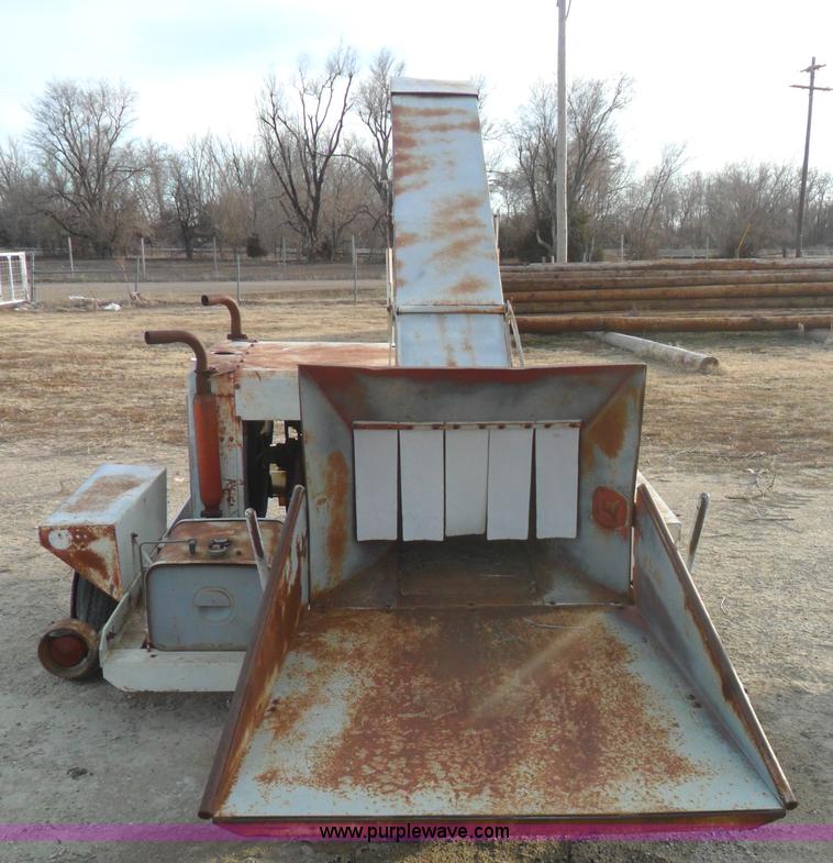image for item A1967 Trailer mounted tree limb chipper/shredder
