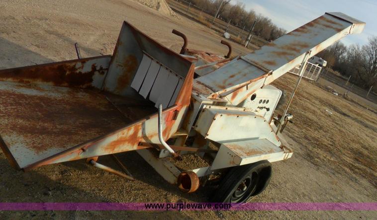 image for item A1967 Trailer mounted tree limb chipper/shredder