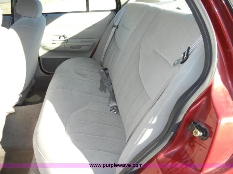 image for item A3421 2000 Ford Crown Victoria Police Interceptor