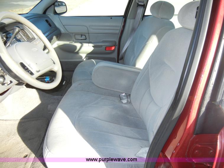 image for item A3421 2000 Ford Crown Victoria Police Interceptor