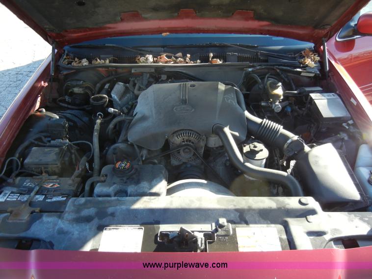 image for item A3421 2000 Ford Crown Victoria Police Interceptor