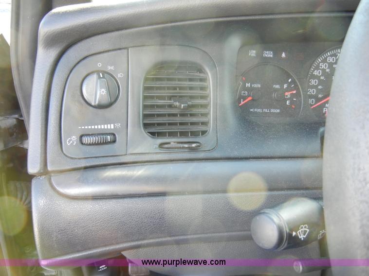 image for item A3422 2005 Ford Crown Victoria Police Interceptor