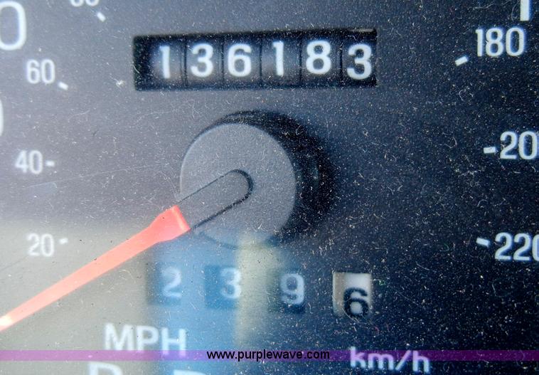 image for item A3422 2005 Ford Crown Victoria Police Interceptor