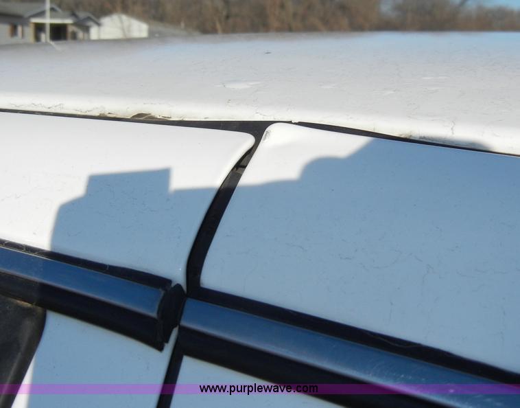 image for item A3422 2005 Ford Crown Victoria Police Interceptor