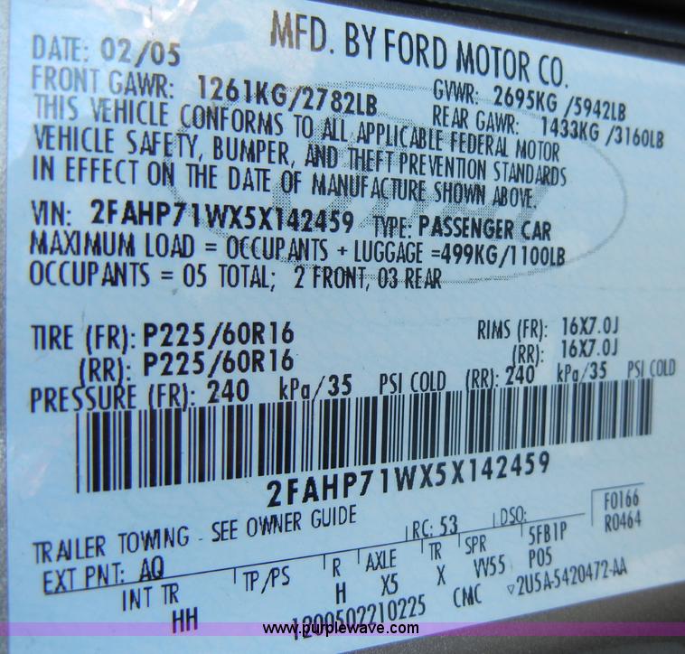 image for item A3423 2005 Ford Crown Victoria Police Interceptor