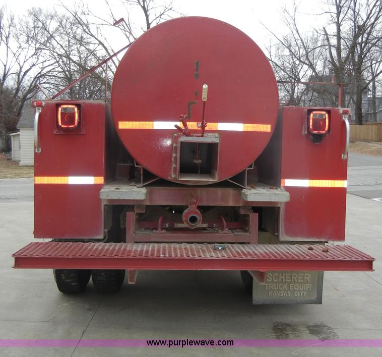 image for item A3465 1977 GMC Sierra 6500 water tanker
