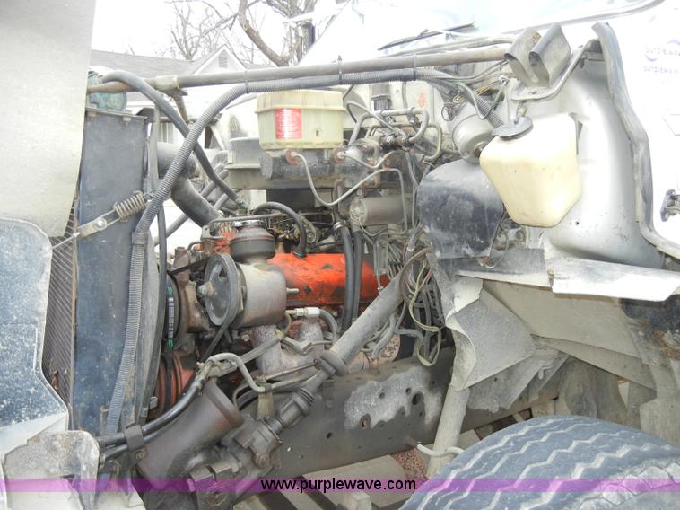 image for item A3465 1977 GMC Sierra 6500 water tanker