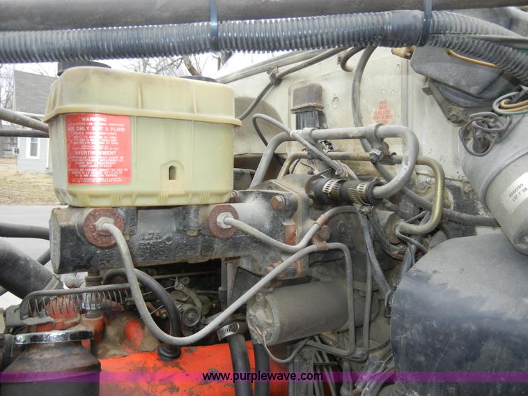 image for item A3465 1977 GMC Sierra 6500 water tanker