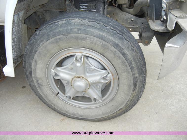 image for item A3465 1977 GMC Sierra 6500 water tanker