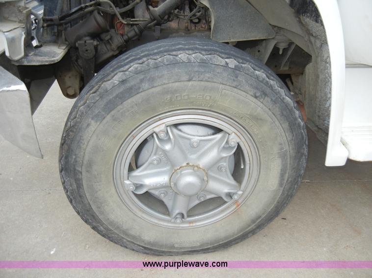 image for item A3465 1977 GMC Sierra 6500 water tanker