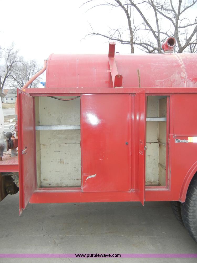 image for item A3465 1977 GMC Sierra 6500 water tanker