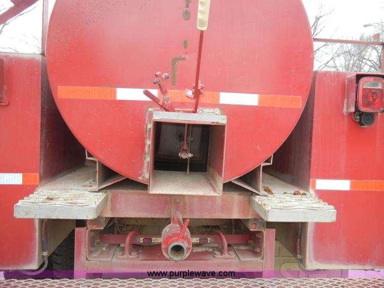 image for item A3465 1977 GMC Sierra 6500 water tanker