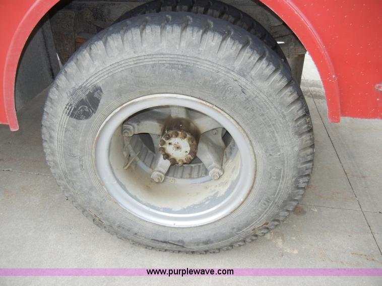 image for item A3465 1977 GMC Sierra 6500 water tanker