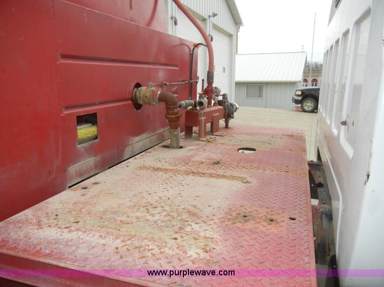 image for item A3465 1977 GMC Sierra 6500 water tanker