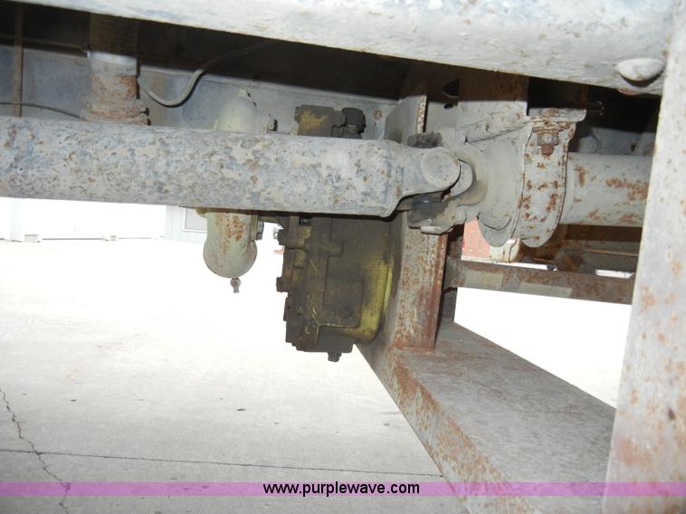 image for item A3465 1977 GMC Sierra 6500 water tanker