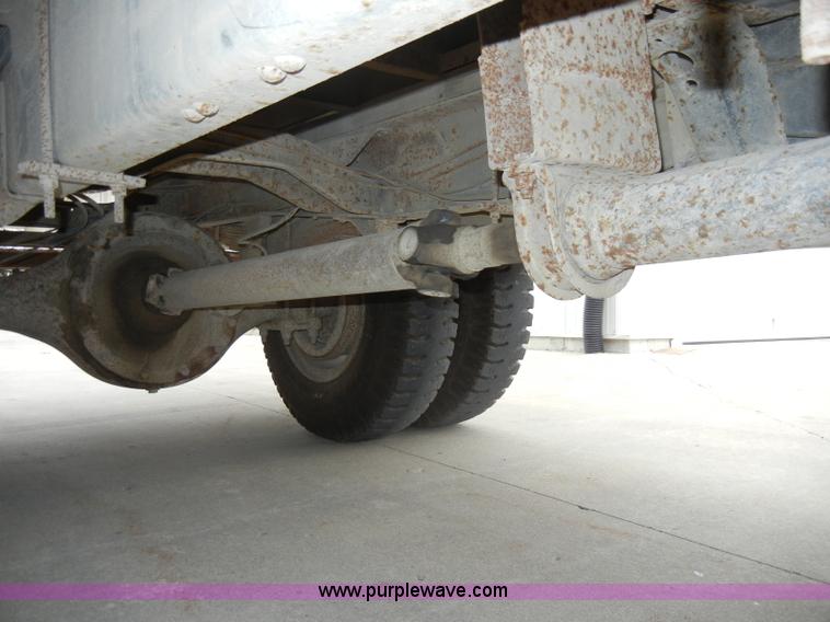 image for item A3465 1977 GMC Sierra 6500 water tanker