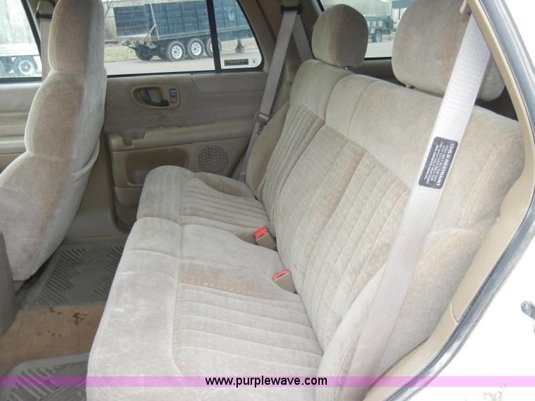 image for item A3470 1999 Chevrolet Blazer LS SUV