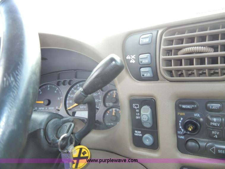 image for item A3470 1999 Chevrolet Blazer LS SUV