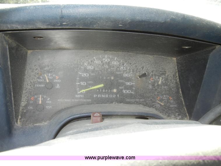 image for item A3488 1996 GMC Sonoma extended cab pickup truck