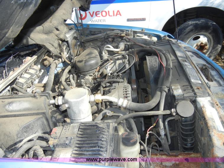 image for item A3488 1996 GMC Sonoma extended cab pickup truck
