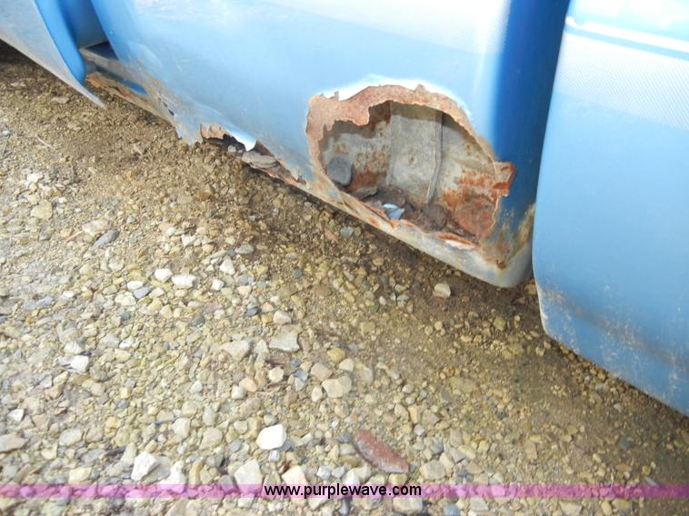 image for item A3488 1996 GMC Sonoma extended cab pickup truck