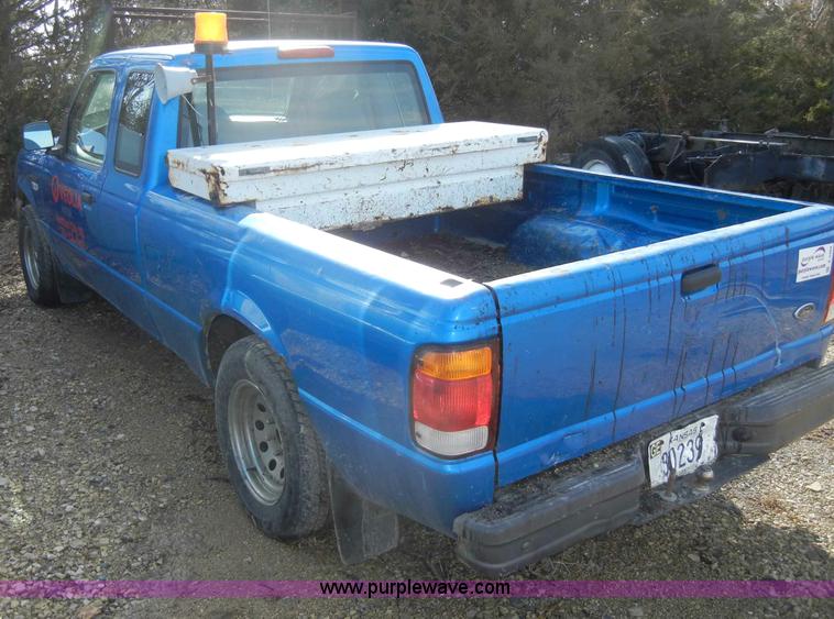 image for item A3489 1999 Ford Ranger XLT supercab pickup truck