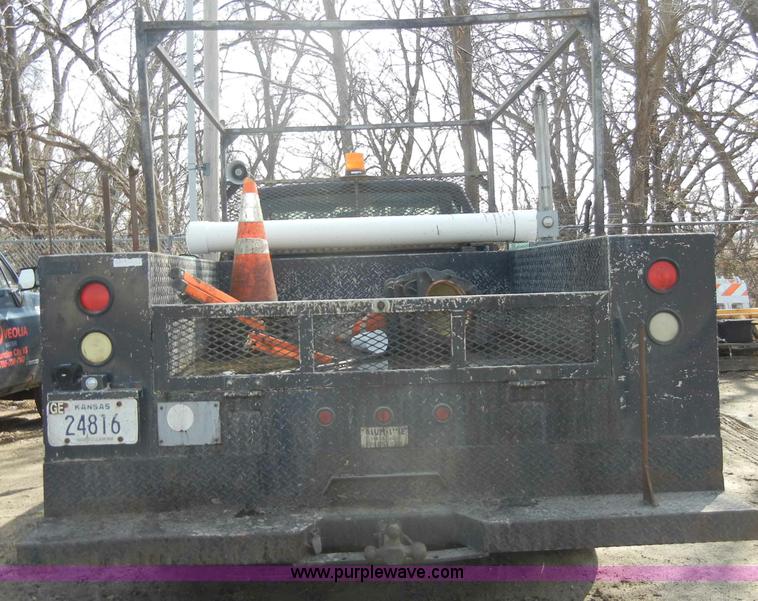 image for item A3491 1993 GMC Sierra C3500HD SL utility truck
