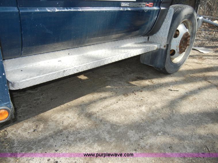 image for item A3491 1993 GMC Sierra C3500HD SL utility truck