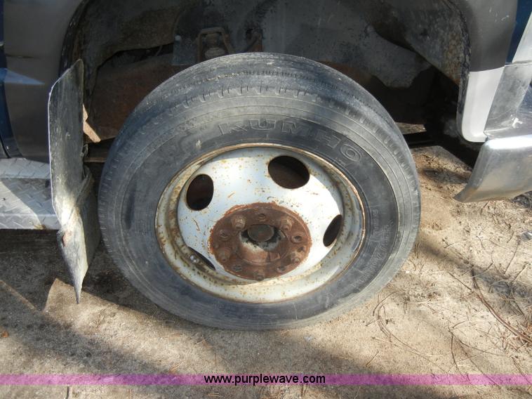image for item A3491 1993 GMC Sierra C3500HD SL utility truck