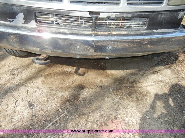 image for item A3491 1993 GMC Sierra C3500HD SL utility truck