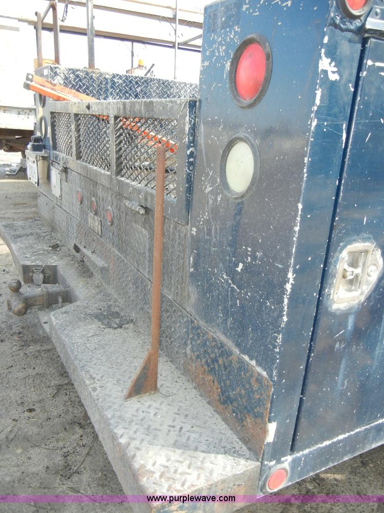 image for item A3491 1993 GMC Sierra C3500HD SL utility truck