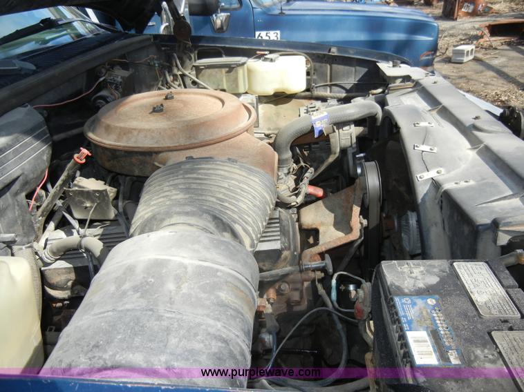 image for item A3491 1993 GMC Sierra C3500HD SL utility truck