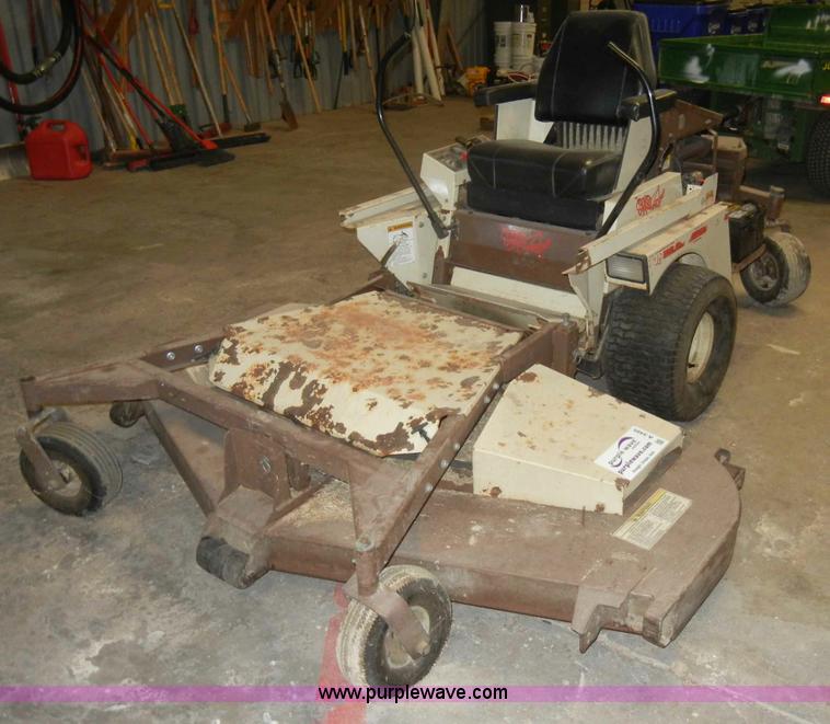 image for item A3495 1993 Grasshopper 7210 mower