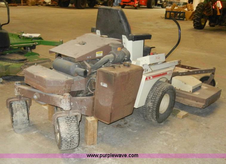 image for item A3495 1993 Grasshopper 7210 mower
