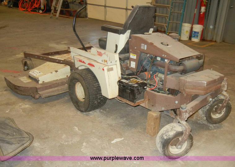 image for item A3495 1993 Grasshopper 7210 mower